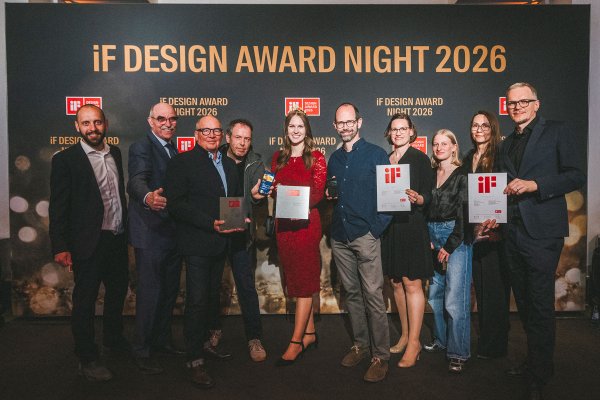 Gruppenbild der Projektbeteiligten bei der Auszeichnung IF-Award in Berlin