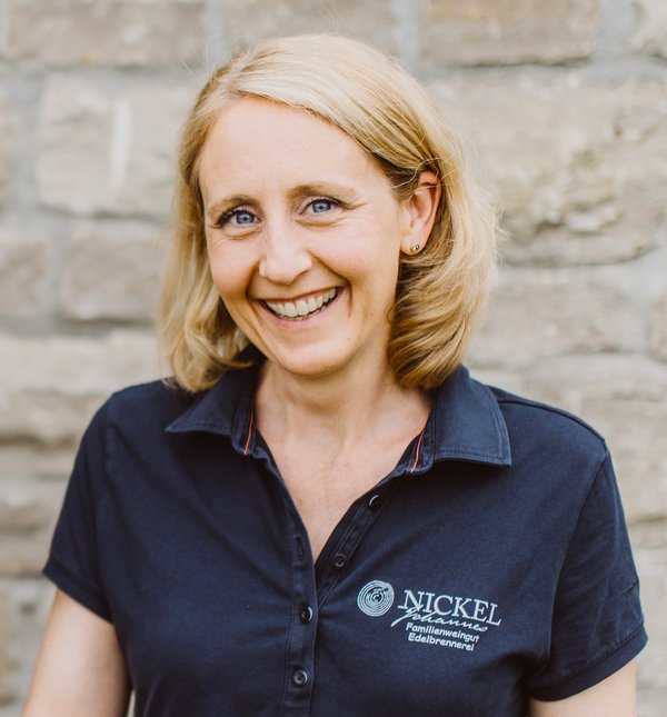 Karolin, Schmitt